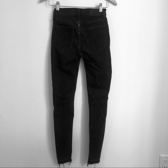 Levi’s 720 high rise black distressed jeans - Picture 3 of 5